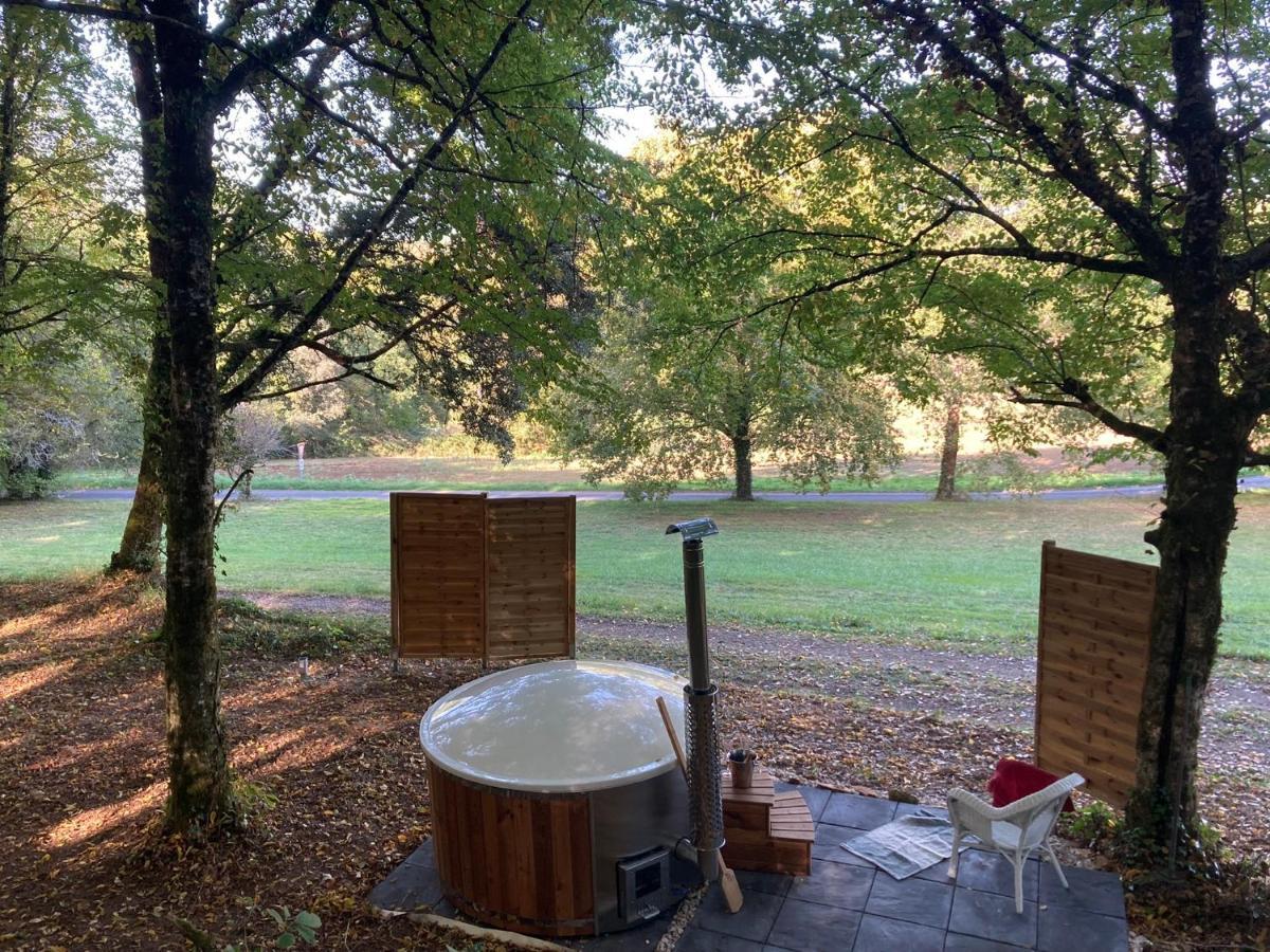 Logis Des 4 Fees Et Son Bain Nordique Villa Sainte-Nathalene Luaran gambar